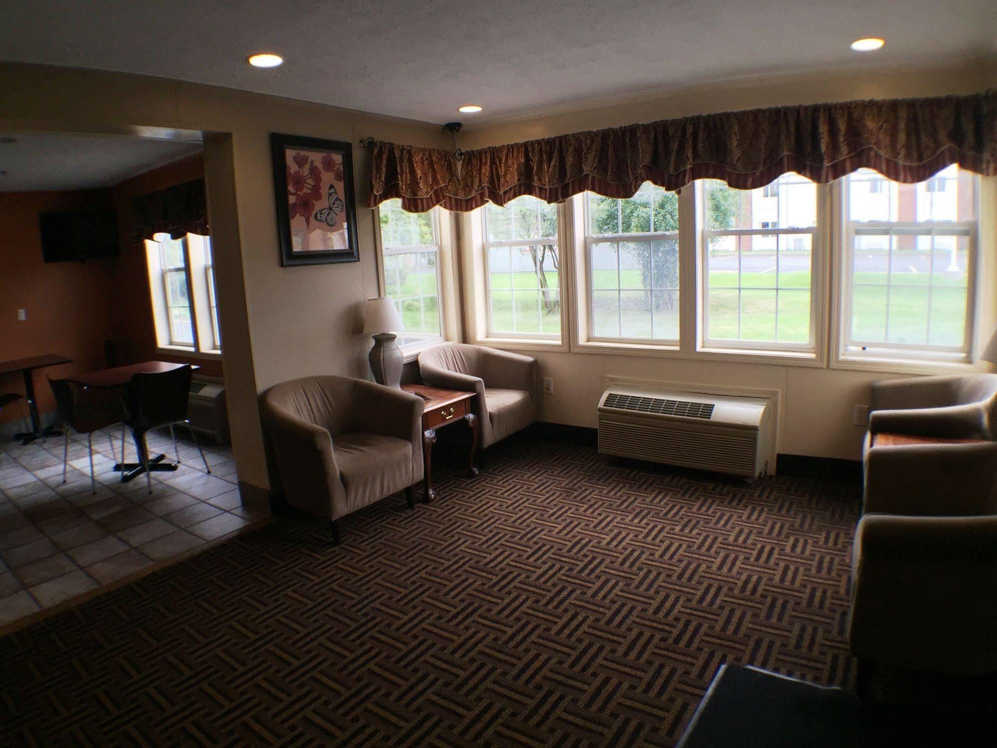 Syracuse Inn East Syracuse Exterior photo